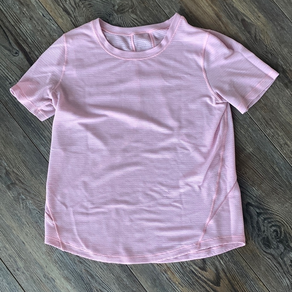 BARELY WORN Lululemon Shirt